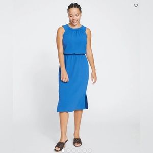 Brand new with 🏷️ Universal Standard Isola Crinkle Crepe Dress (M)